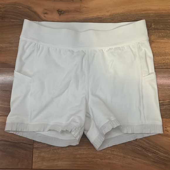 lululemon athletica Pants - Women's spandex shorts with pockets, white, worn once